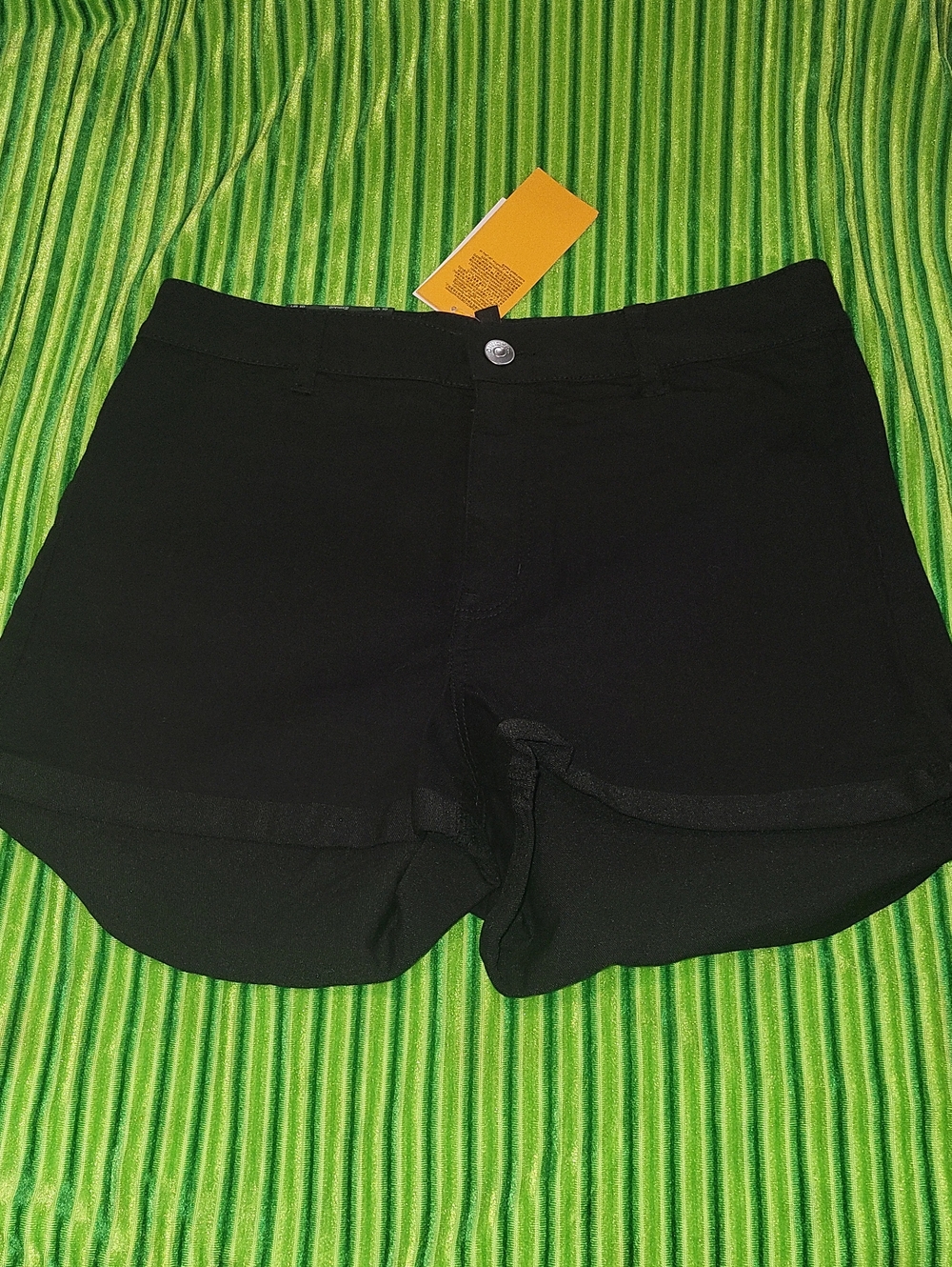 H&M DIVIDED  Black High Waisted   Shorts